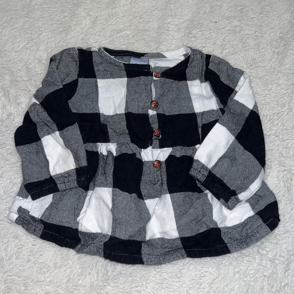 (3 for $10) carters 6 month black and white plaid long sleeve top